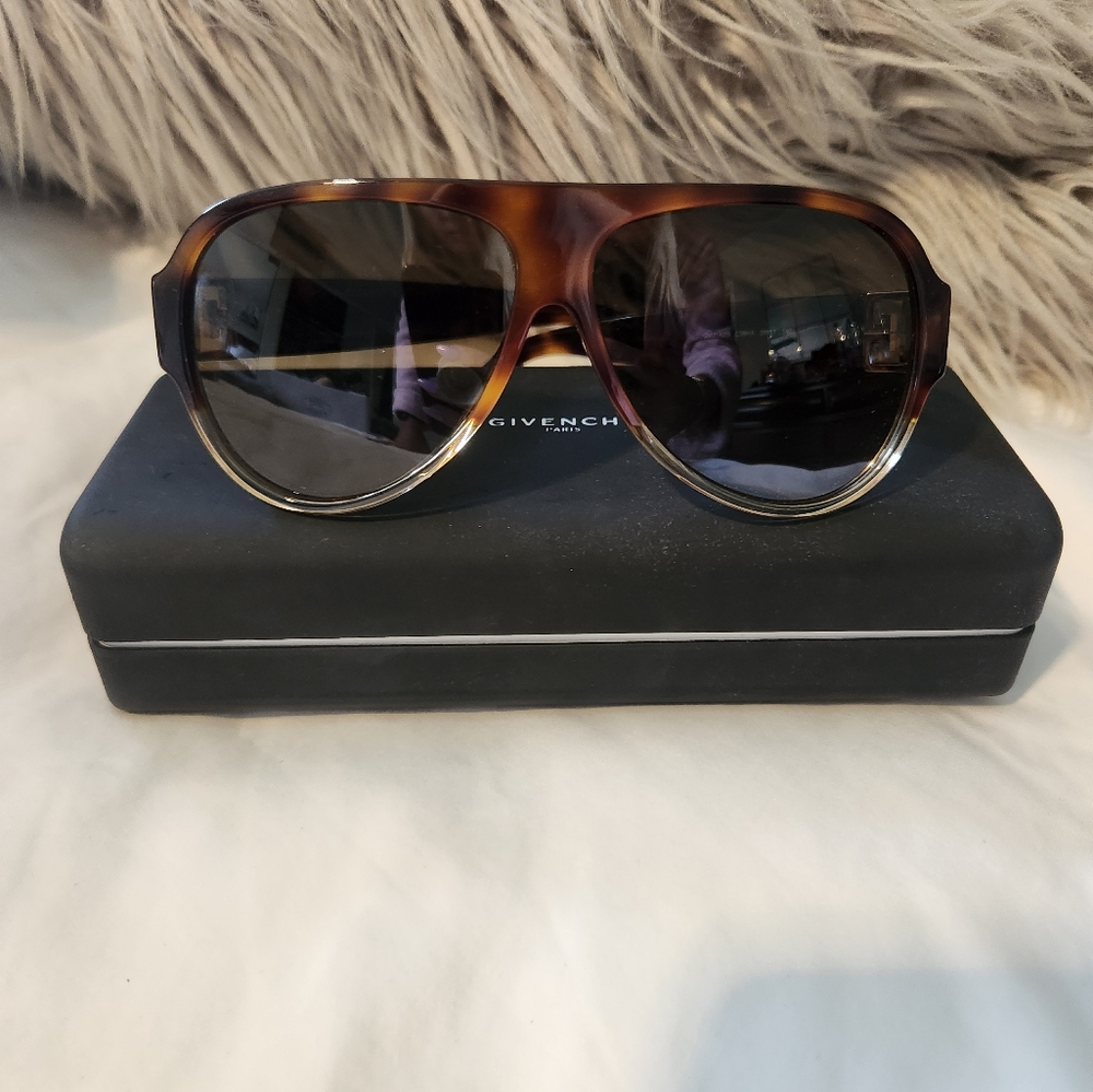 GIVENCY womens aviator style glasses
